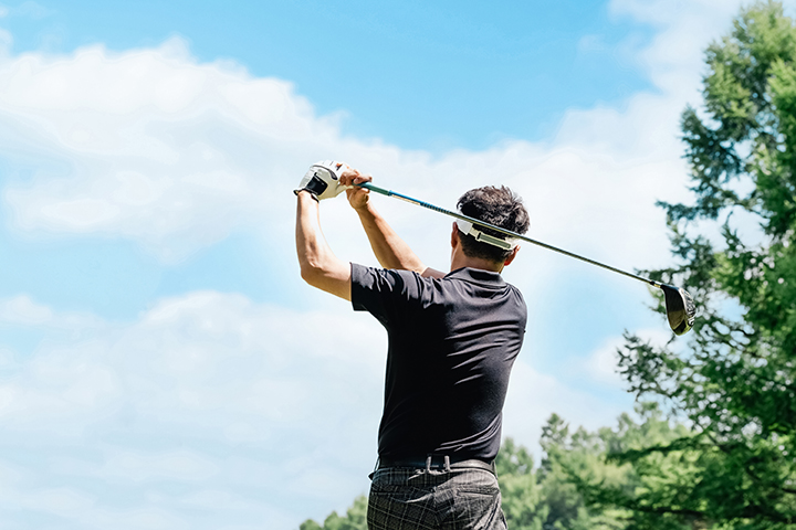 ゴルフクラブの飛距離の目安は?番手別・男女別に解説